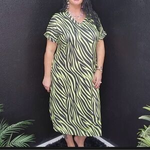 Neon Green Zebra Print V Neck Short Sleeve Midi Maxi dress Pockets